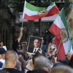 ඉරානය ලේ විලක් වෙයි: මරණ 2,000 පනී. ට්‍රම්ප්ගෙන් “සහන” පොරොන්දුවක්!